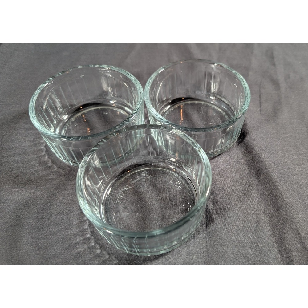 Set of 3 Vintage PYREX - Custard/Crem Brulee Thick Glass - Ramekins